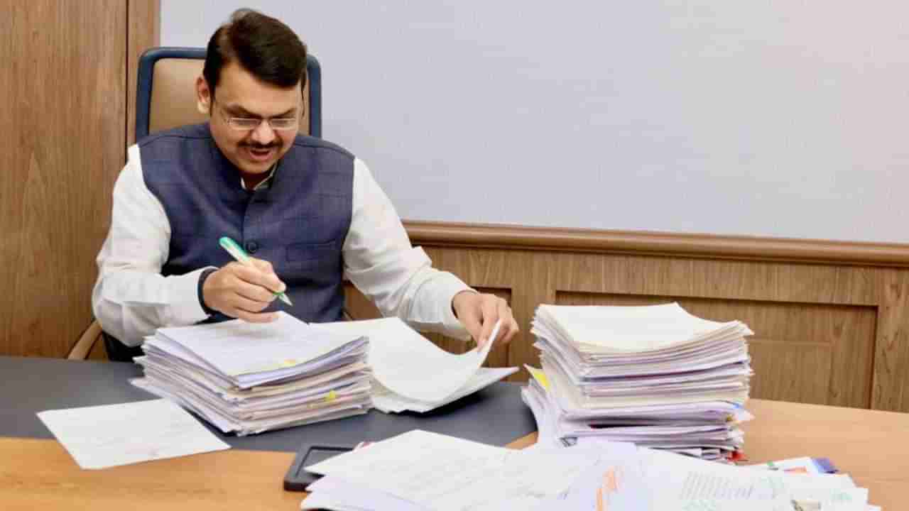 Devendra Fadnavis : देवेंद्र फडणवीस यांचं चारओळीचं ट्विट, नव्या चर्चांना उधाण; काय आहे ट्विट?