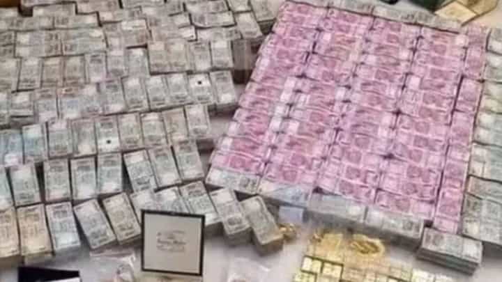 कर्नाटकात आयकर विभागाची कारवाई, भाजप आमदाराकडे काळ धन; सापडली कोट्यावधींची माया कर्नाटकात आयकर विभागाची कारवाई, भाजप आमदाराकडे काळ धन; सापडली कोट्यावधींची माया