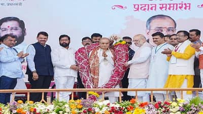 अप्पासाहेब धर्माधिकारी यांनी महाराष्ट्र भूषण परत करावा, कुणी केली मागणी? श्री सदस्य मृत्यू प्रकरणात मोठा ट्विस्ट!