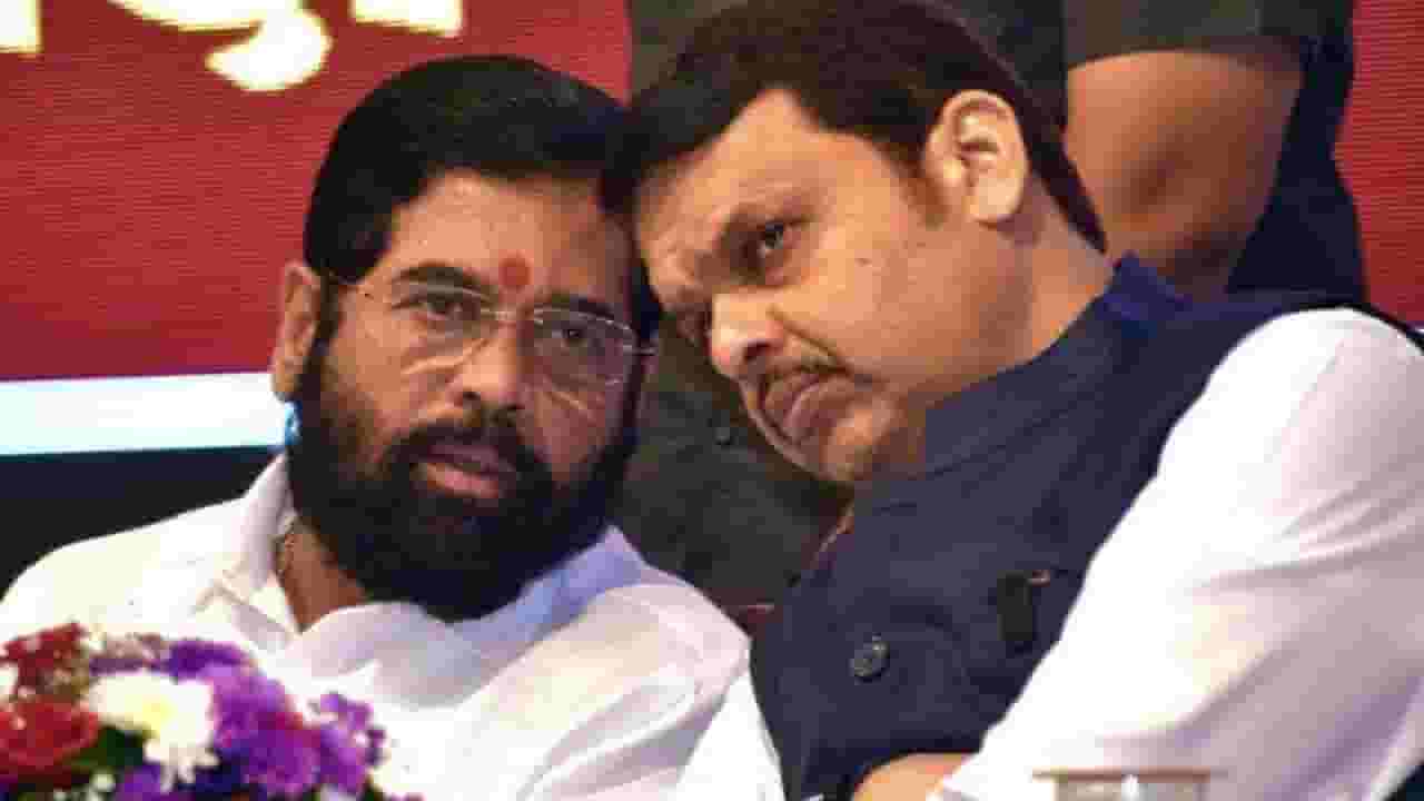 शिंदे सरकारचं डेथ वॉरट तयार, १५-२० दिवसात कोसळणार; कुणी केला मोठा दावा?