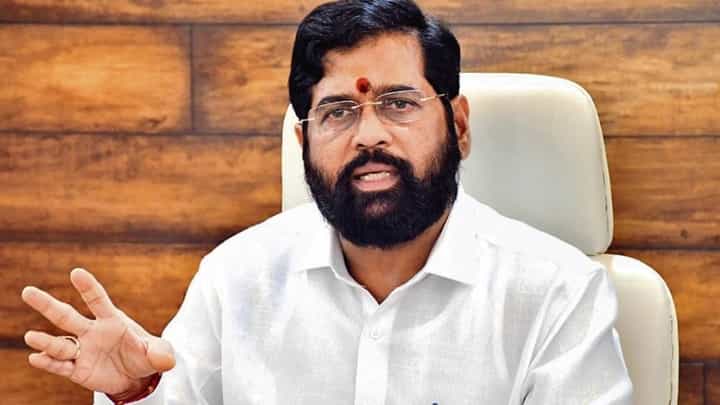 मराठा समाजाला आरक्षण याचिका फेटाळल्यावर मुख्यमंत्री शिंदे म्हणाले, आम्ही काम करत आहोत मराठा समाजाला आरक्षण याचिका फेटाळल्यावर मुख्यमंत्री शिंदे म्हणाले, आम्ही काम करत आहोत