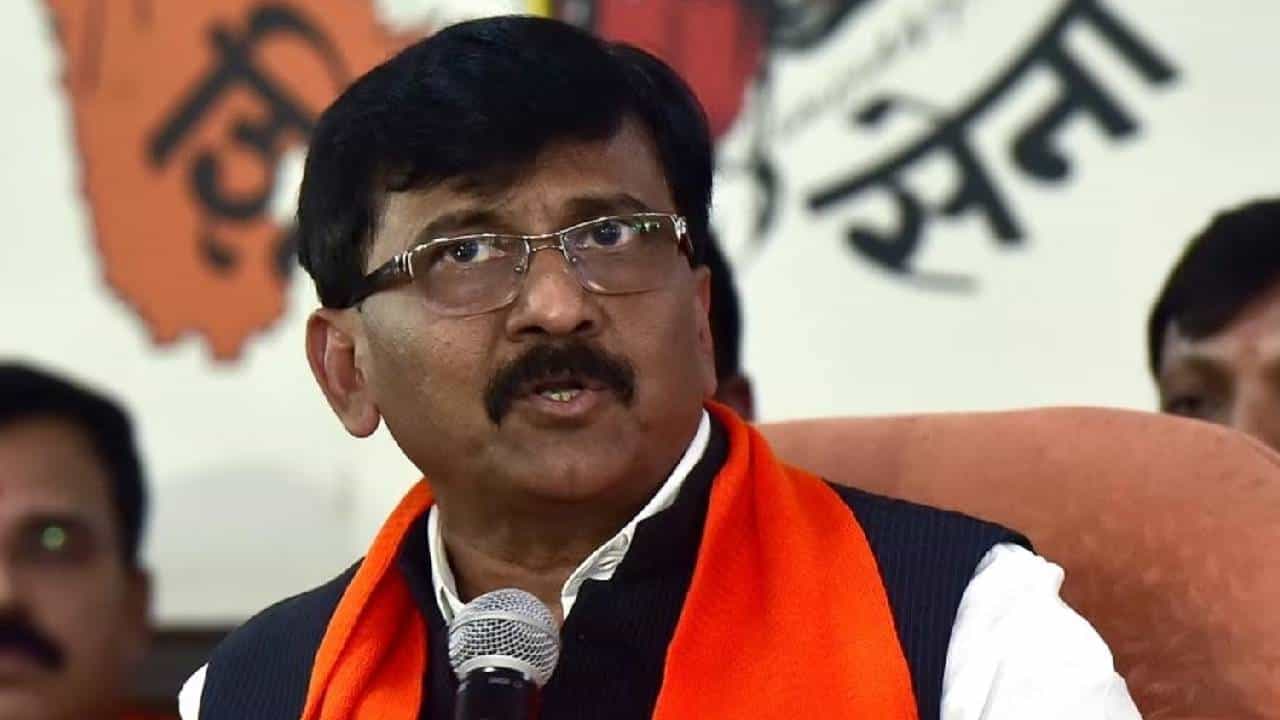 राऊतांच्या 'त्या' दाव्यावर शिवसेनेचा आक्रमक पवित्रा; केली गुन्हा दाखल करण्याची मागणी, काय आहे कारण?