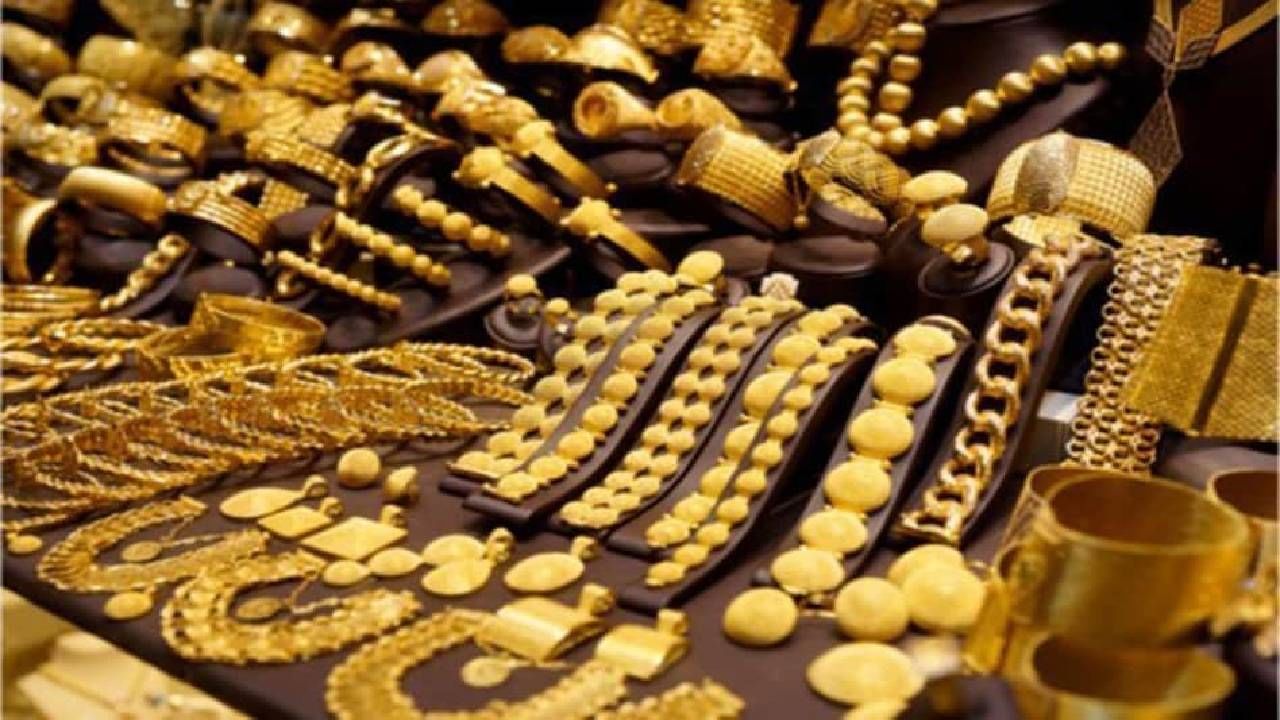Akshaya Tritiya 2023 : अक्षय तृतीयेला सोन्या ऐवजी राशीनुसार खरेदी करा हा धातू, होईल प्रचंड धनलाभ