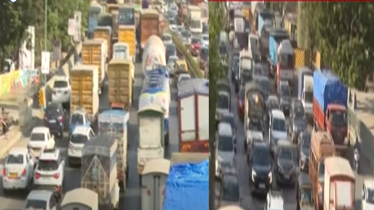 मुंबई-नाशिक महामार्गावर सलग दुसऱ्या दिवशी वाहतूक कोंडी; वाहनांच्या लांबच-लांब रांगा मुंबई-नाशिक महामार्गावर सलग दुसऱ्या दिवशी वाहतूक कोंडी; वाहनांच्या लांबच-लांब रांगा