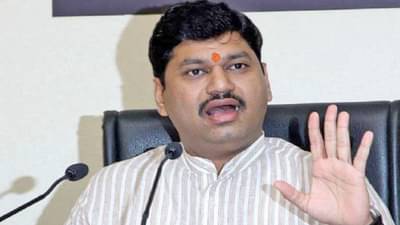 धंनजय मुंडे लोकसभा लढवणार? म्हणाले, “निवडणूक लढवण्यासाठी माझी…”