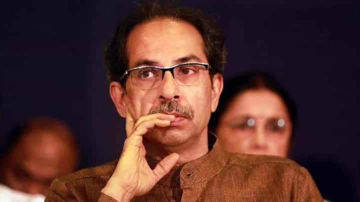 उद्धव ठाकरे यांच्या सभेला लोकं कंटाळली? 'या' नेत्यानं थेट कारणंच सांगितली, काय म्हणाले बघा... उद्धव ठाकरे यांच्या सभेला लोकं कंटाळली? 'या' नेत्यानं थेट कारणंच सांगितली, काय म्हणाले बघा...