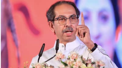 नरेंद्र मोदी यांचा एकेरी उल्लेख केला तर स्फोट होईल,या भाजप नेत्याचा उद्धव ठाकरेंना इशारा