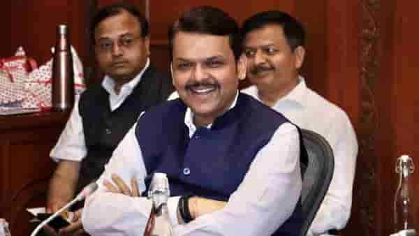 मविआला डिवचण्यासाठी परमबीर सिंह यांचं निलंबन मागे घेतलं का? फडणवीस म्हणतात....