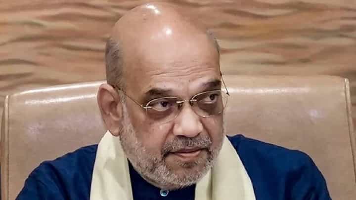 शाह हे धाराशिव आणि नागपूरमध्ये 'ते' बॅनर बघायला येत असतील; राऊतांची खोचक टीका शाह हे धाराशिव आणि नागपूरमध्ये 'ते' बॅनर बघायला येत असतील; राऊतांची खोचक टीका
