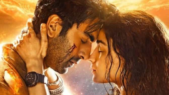 Filmfare awards 2023 | ब्रह्मास्त्र चित्रपटाने मारले फिल्मफेअर अवॉर्ड्समध्ये मैदान, रणबीर कपूर आणि आलिया भट्ट यांच्या चित्रपटाचा जलवा