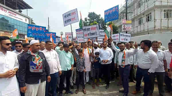 पाण्यासाठी सुरु केलेले असे आंदोलन कधी पहिलेच नसणार? नेताजींचा फंडा या पद्धतीने वापरला