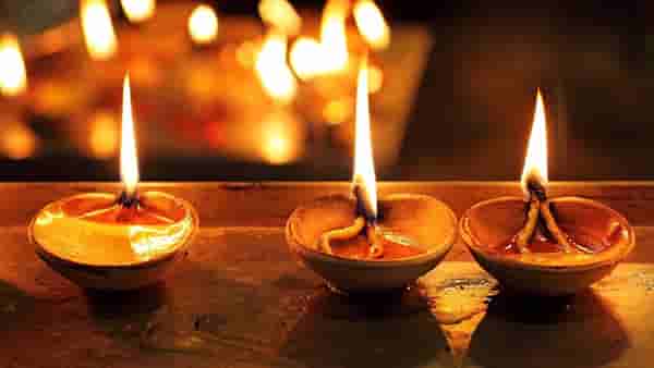 Vastu Shastra : पुजेच्या दिव्यानेही दूर होतात अनेक समस्या, हे आहेत प्रभावी उपाय