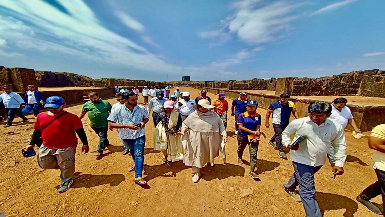 अखिल भारतीय शिवराज्याभिषेक महोत्सव समितीच्या वतीने प्रतीवर्षा प्रमाणे यावर्षीही दि ६ जून रोजी  शिवराज्याभिषेक सोहळा भव्य प्रमाणात, मोठ्या जल्लोषात साजरा करण्यात येणार आहे.