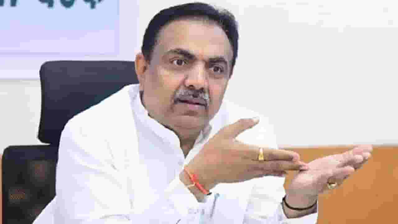 जयंत पाटील तुम्हाला तुमच्याच पक्षात किती किंमत आहे, जरा विचार करा; शिवसेना नेत्याचं टीकास्त्र