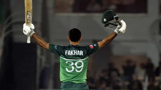 Fakhar Zaman | फखर जमान याची न्यूझीलंड विरुद्ध दिग्गजांना पछाडत रेकॉर्ड ब्रेक कामगिरी