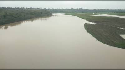 वाशिममध्ये अवकाळीचा प्रकोप सुरूच; बेलोरा नदीला आला मोठा पूर