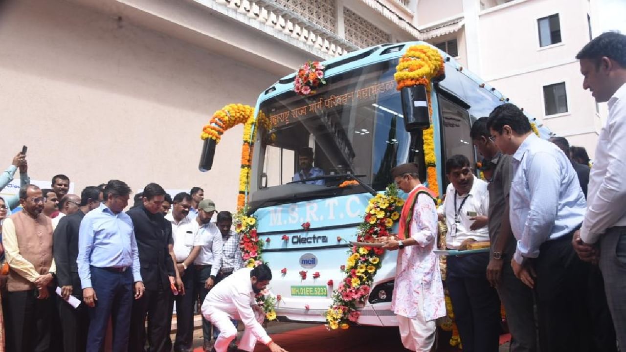 एसटीच्या अत्याधुनिक इलेक्ट्रीक शिवनेरीचे लोकार्पण, या मार्गावर सुरूवात होणार, इतक्या बसेस दाखल होणार