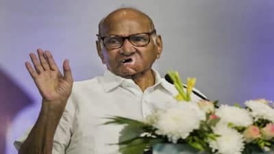 Sharad Pawar Resigns : शरद पवार निवृत्तीची घोषणा करताना नेमकं काय म्हणाले?
