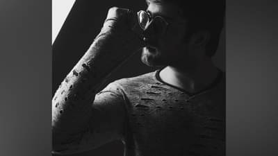 स्टुडंट ऑफ द इयर फेम प्रसिद्ध अभिनेत्यावर बलात्काराचे आरोप... अभिनेत्रीच्या वक्तव्यामुळे बॉलिवूड हादरलं!