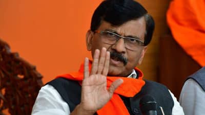 ‘शरद पवारांच्या बाबतीत जो प्रकार घडला त्याला…’, राजीनाम्यावर संजय राऊत यांचं पुन्हा भाष्य