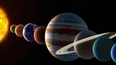 Grah Gochar 2023 : चंद्रग्रहणानंतर हा ग्रह करणार गोचर, उच्च स्थानामुळे या 7 राशी ठरणार लकी