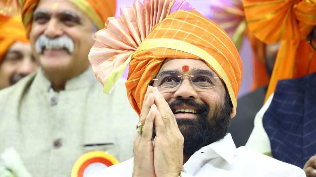 SC final decision on cm Eknath Shinde : मासळी विकणाऱ्या कंपनीत सुपरवाझर ते मुख्यमंत्री, आता अपात्रतेची टांगती तलवार, वाचा एकनाथ शिंदे यांचा जीवन प्रवास