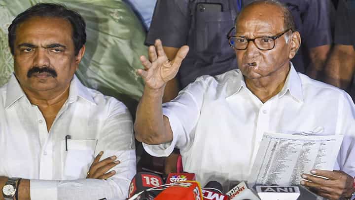 अध्यक्ष निवडीत नाव चर्चेत असतानाच जयंत पाटलांना दिल्ली दाखवण्याचं काय कारण? अध्यक्ष निवडीत नाव चर्चेत असतानाच जयंत पाटलांना दिल्ली दाखवण्याचं काय कारण?