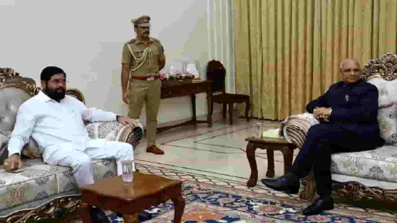 राज्यात एकापाठोपाठ एक घटना? काय खिचडी शिजतेय स्नेह भोजनात?