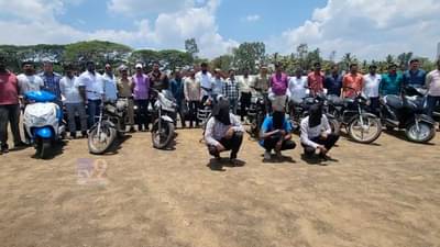 यूपी, दिल्लीतून गाड्या चोरायचे अन् महाराष्ट्रात विकायचे, पण अखेर जाळ्यात फसलेच !