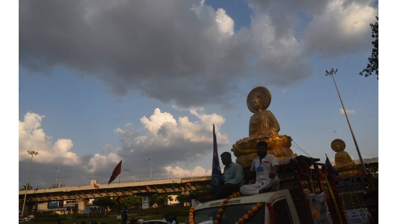 जिल्हाच्या विविध तालुक्यातील शंभर गावातील 500 श्रामणेर आणि हजारो बौद्ध बांधवांसह नागरिक सहभागी झाले होते. सम्राट अशोक जयंती, डॉ. बाबासाहेब आंबेडकर जयंती आणि बुद्ध पोर्णिमेनिमित्त 23 एप्रिल ते 2 मे दरम्यान जिल्ह्यातील विविध तालुक्यामध्ये श्रामणेर शिबिर घेण्यात आले. या शिबिरात शंभर गावातील प्रत्येक पाच उपासकांना श्रामणेर शिबिरात दीक्षा देण्यात आली.