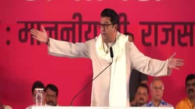 राजीनामा दिल्यास अजित पवारांचा सुर बदलेल, म्हणतील, ‘ए गप बस रे’, या भीतीनेच; राज ठाकरेंकडून नक्कल करत टीका