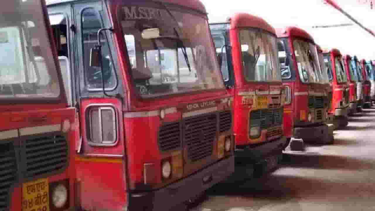 डहाणूच्या गावपाड्यांवर लालपरी रूसली, 20 ते 22 वर्षांपासून बसच नाही; मग कशी मिळणार महिलांना 50% सवलत डहाणूच्या गावपाड्यांवर लालपरी रूसली, 20 ते 22 वर्षांपासून बसच नाही; मग कशी मिळणार महिलांना 50% सवलत