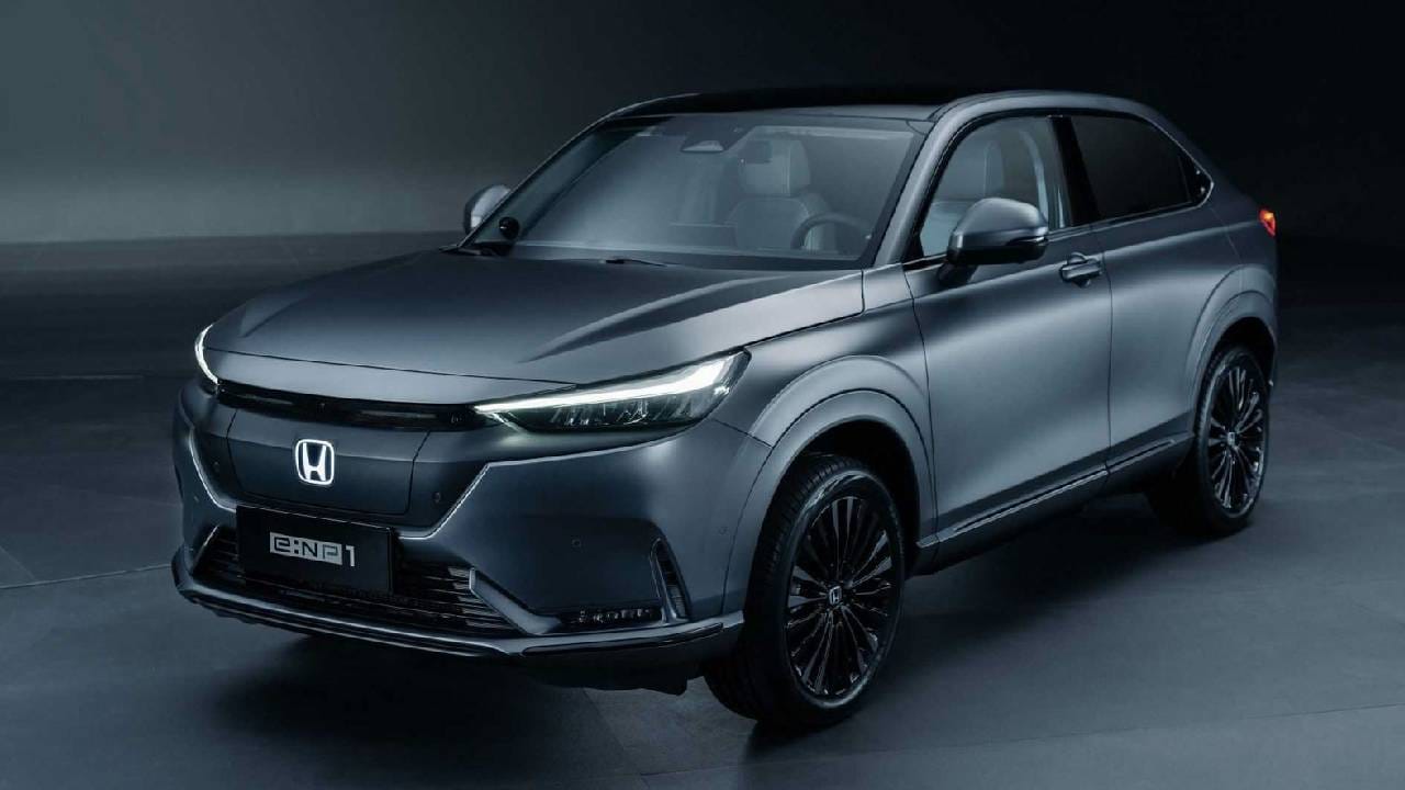 ग्रँड विटाराला टक्कर देणार होंडाची ही नवीन एसयुव्ही, सेगमेंटमध्ये ठरणार का गेमचेंजर? ग्रँड विटाराला टक्कर देणार होंडाची ही नवीन एसयुव्ही, सेगमेंटमध्ये ठरणार का गेमचेंजर?