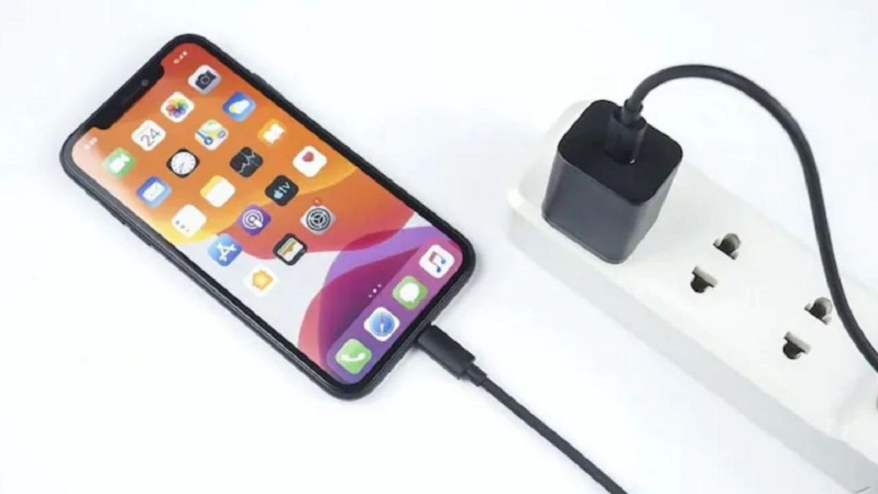 Charger |  Write it down!  Everyone does charging, but 90 percent of people do not know this small but important matter – Marathi News |  Know what the meaning of symbol on mobile charger tech news