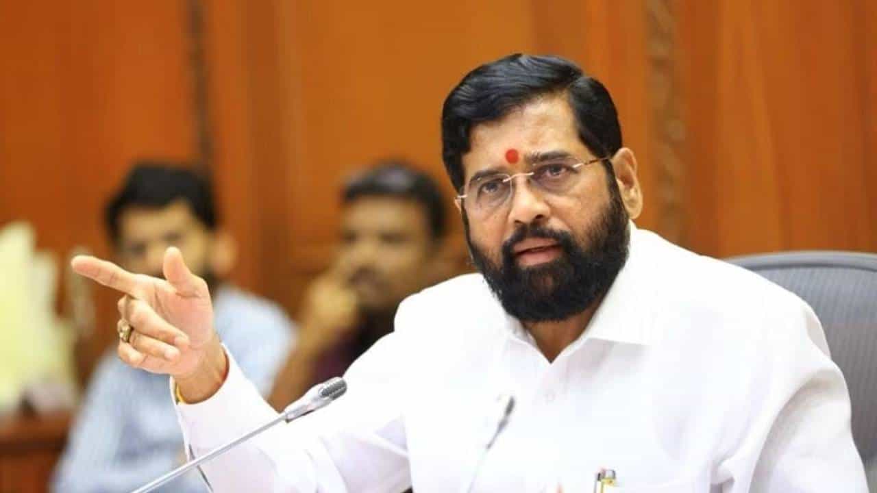 मोदी यांच्यावर टीका करताय, येत्या 10 तारखेला कळेलच; मुख्यमंत्री शिंदे यांचा कोणाला इशारा मोदी यांच्यावर टीका करताय, येत्या 10 तारखेला कळेलच; मुख्यमंत्री शिंदे यांचा कोणाला इशारा