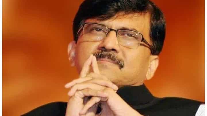 'एकनाथ शिंदे यांच्या बॅगांवर लक्ष ठेवलं असतं तर...', संजय राऊत यांना कुणाचा टोला? 'एकनाथ शिंदे यांच्या बॅगांवर लक्ष ठेवलं असतं तर...', संजय राऊत यांना कुणाचा टोला?
