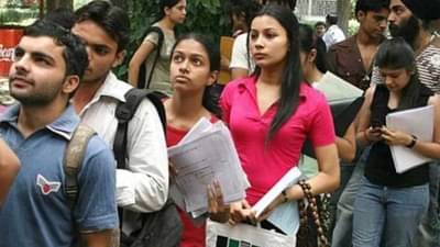 NEET Exam 2023 : तपासणीच्या नावावर मुलींशी गैरव्यवहार, विचारले अश्लील प्रश्न