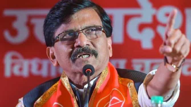 गुजरातचा विकास झपाट्याने होतोय, रोजगार वाढतोय, पण बेपत्ता मुलींचा शोध कोण घेणार?; सामनातून सवाल