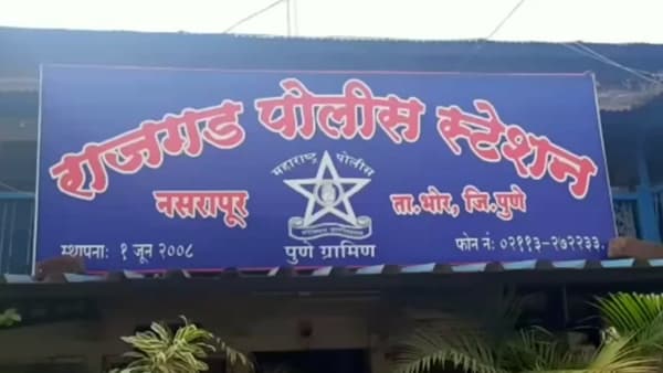 मंडप सजला, वऱ्हाडी जमले, पण भटजी शुभमंगल सावधान म्हणणार इतक्यात पोलीस दाखल झाले, कारण काय?