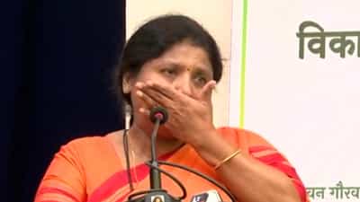 ‘म्हणून मी सुषमा अंधारे यांना दोन फटके मारले’, ठाकरे गटाचे जिल्हाप्रमुख आप्पासाहेब जाधव स्पष्टच म्हणाले…