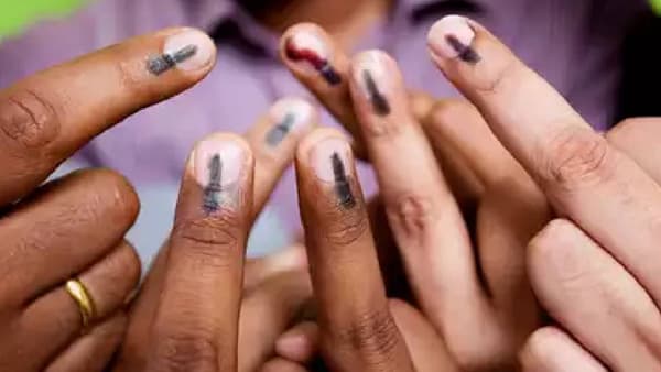 Karnataka Election : सत्ताधारी कोण होणार? आणि विरोधी बाकाचा धनी कोण? आज मतदानात ठरणार; मतदानाला सुरूवात