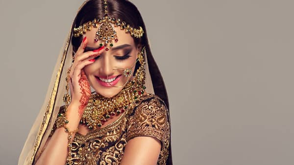 Gold Silver Price Today : सोन्याने दाखविला पुन्हा रंग! चांदीत मात्र घसरण, आजचे भाव घ्या जाणून