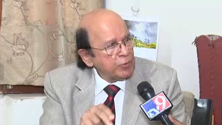 सत्तासंघर्षाच्या निकालावर घटनातज्ज्ञ उल्हास बापट म्हणाले, '…तर लोकशाहीसाठी तो काळा दिवस ठरेल' सत्तासंघर्षाच्या निकालावर घटनातज्ज्ञ उल्हास बापट म्हणाले, '…तर लोकशाहीसाठी तो काळा दिवस ठरेल'