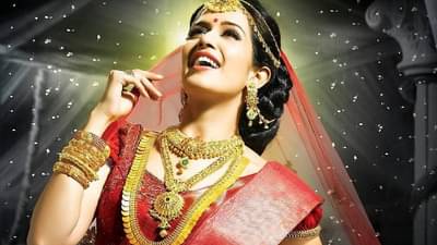 Gold Silver Price Today : गेल्या तीन दिवसांत सोने झरझर चढले, आज चांदीचा ग्राहकांना दिलासा