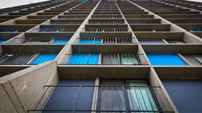 Andheri Child fell : आजोबा खाली वॉचमनशी बोलत होते, मुलगी सहाव्या मजल्यावरुन पाहत होती, तितक्यात मोठा आवाज आला म्हणून पाहिले तर...