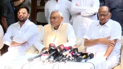 नितीश कुमार-शरद पवार यांची भेट, देशातील विरोधी पक्ष एकत्र येणार?, चर्चेत नेमकं काय घडलं?