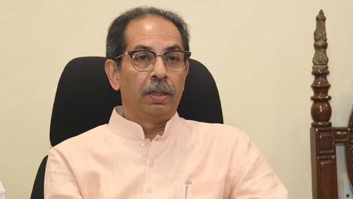 ठाकरे गटाच्या जिल्हाप्रमुखांच्या बैठकीत काय ठरलं? अंबादास दानवे म्हणाले... ठाकरे गटाच्या जिल्हाप्रमुखांच्या बैठकीत काय ठरलं? अंबादास दानवे म्हणाले...