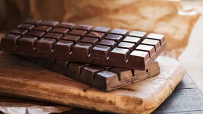 हे चॉकलेट खाल्ल्याने कमी होते वजन, ही आहे खाण्याची योग्य पद्धत!