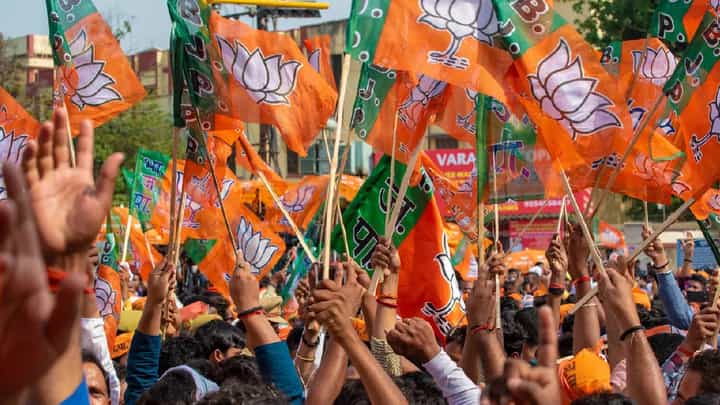 Karnataka Election Results 2023 : कर्नाटकात भाजपला बहुमत मिळेल अन्... 'या' मंत्र्यानं केला मोठा दावा Karnataka Election Results 2023 : कर्नाटकात भाजपला बहुमत मिळेल अन्... 'या' मंत्र्यानं केला मोठा दावा