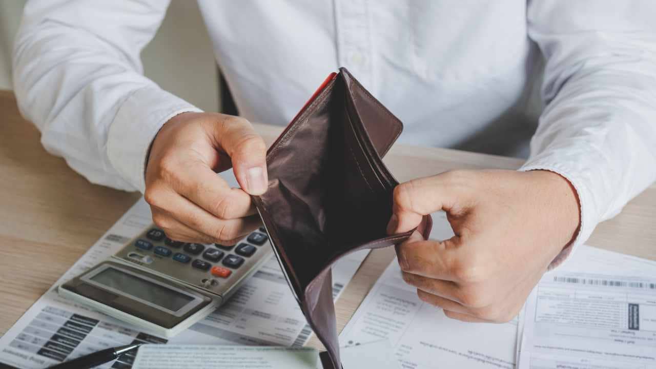 Bankruptcy : दिवाळीखोरी म्हणजे काय रे भाऊ? मग कर्ज बुडवायला तुम्ही मोकळे होता का